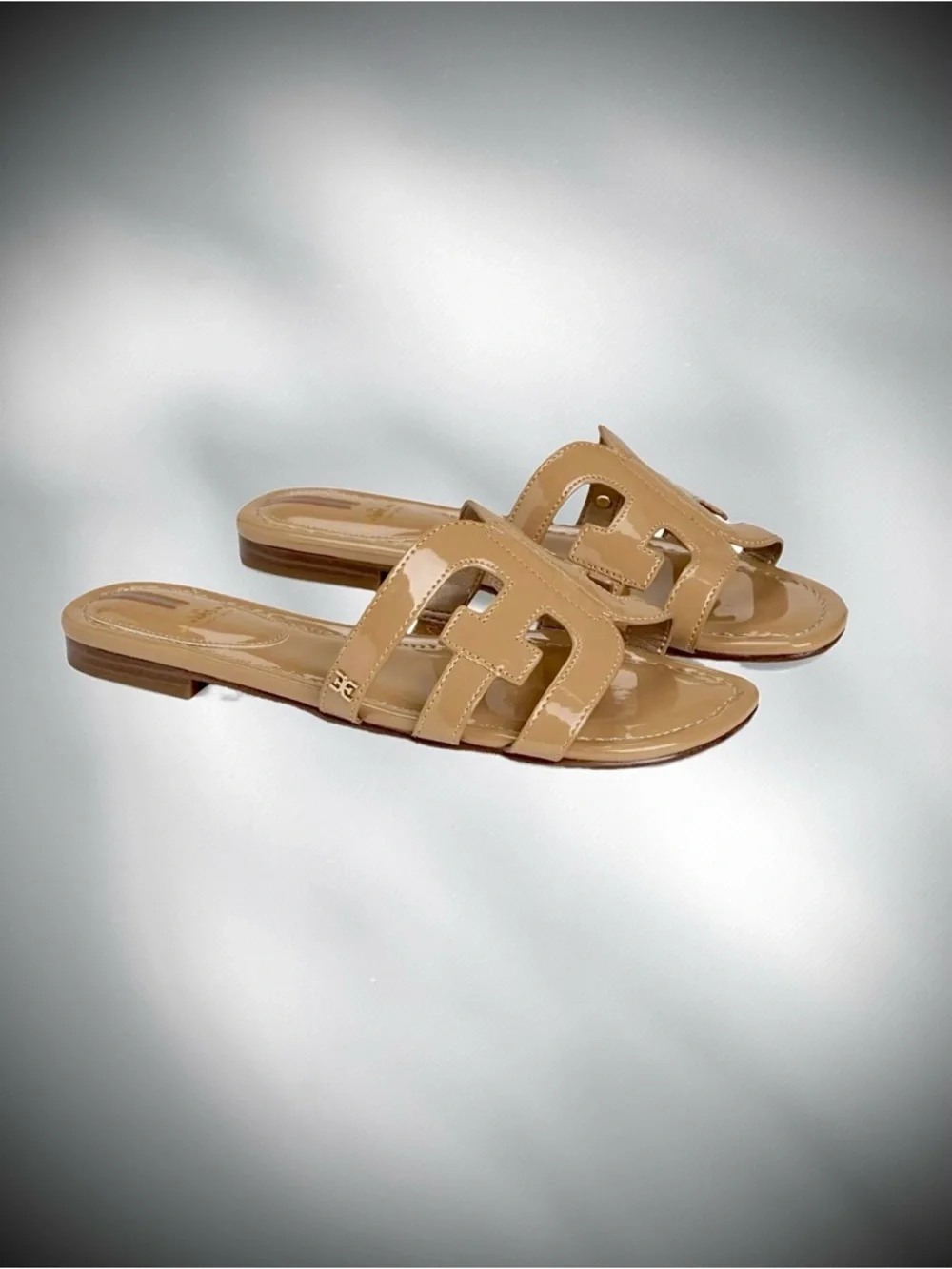 Sam Edelman New York ‘Bay’ Patent Slide Sandals in Almond - Picture 10 of 12